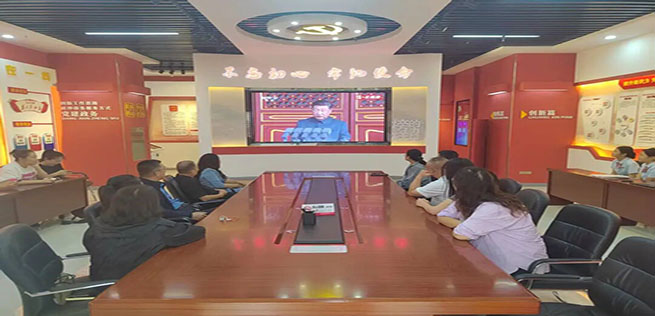 銘記歷史 砥礪奮進(jìn) 政數(shù)局組織觀(guān)看抗戰(zhàn)勝利80周年   